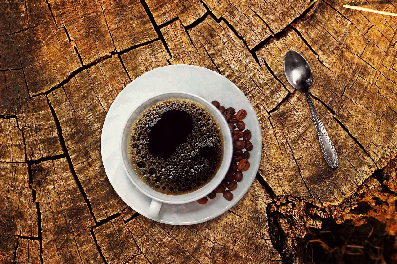 Kopi Klotok Jogja: Tradisi Sederhana yang Memikat Selera